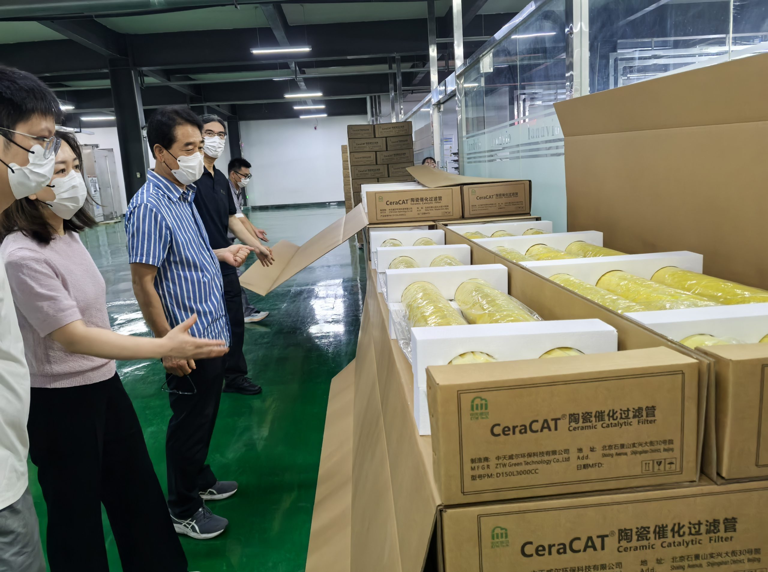 國際客戶了解陶瓷催化濾管包裝運輸流程